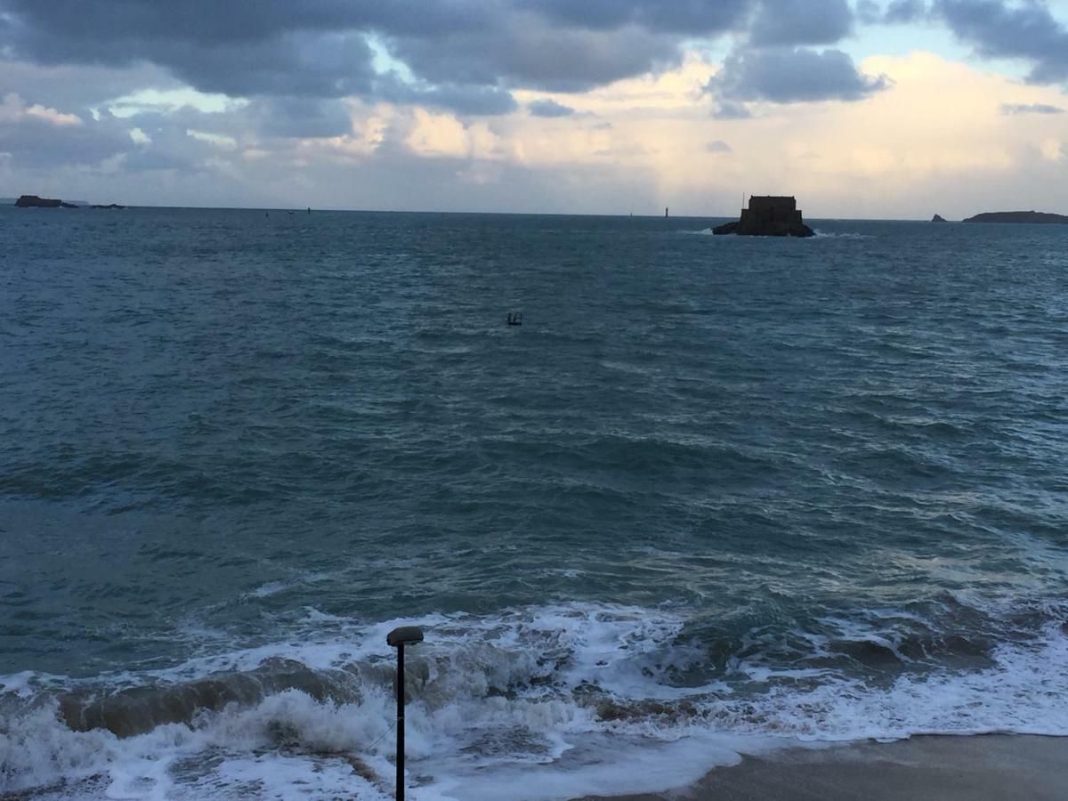 Le Brise-Lames Appartamento Saint-Malo Esterno foto